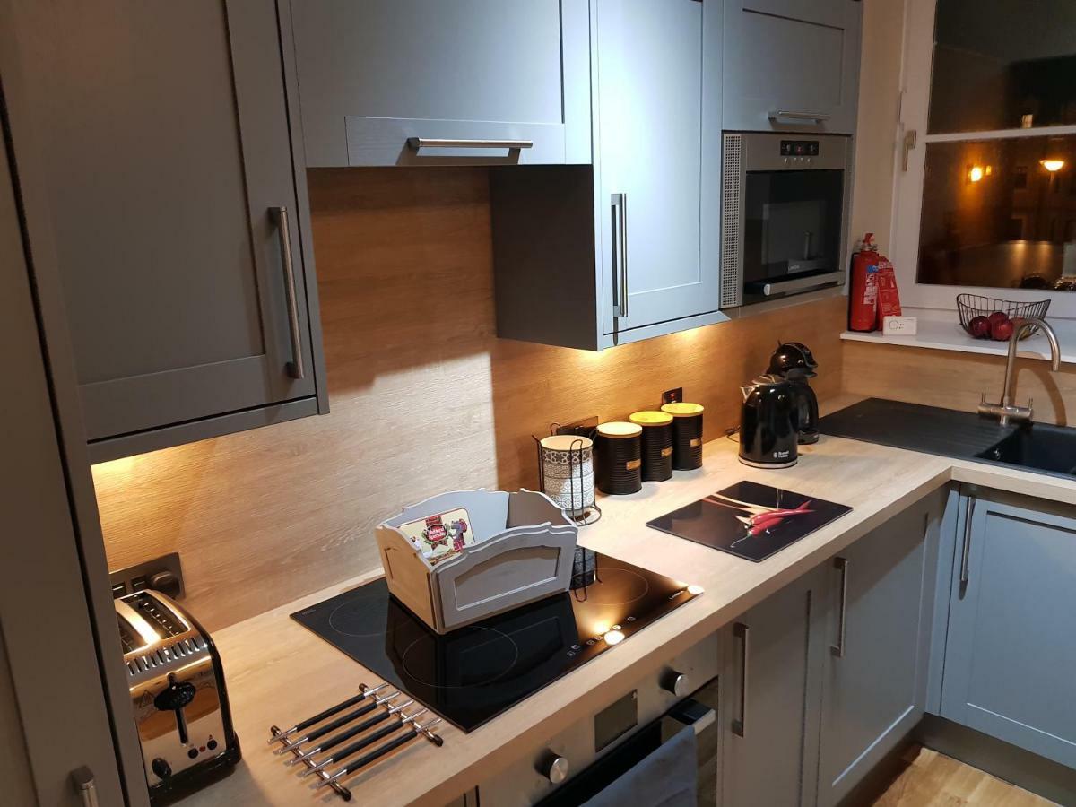 Smart & Cozy Holiday Apartment In The City Centre Inverness Buitenkant foto